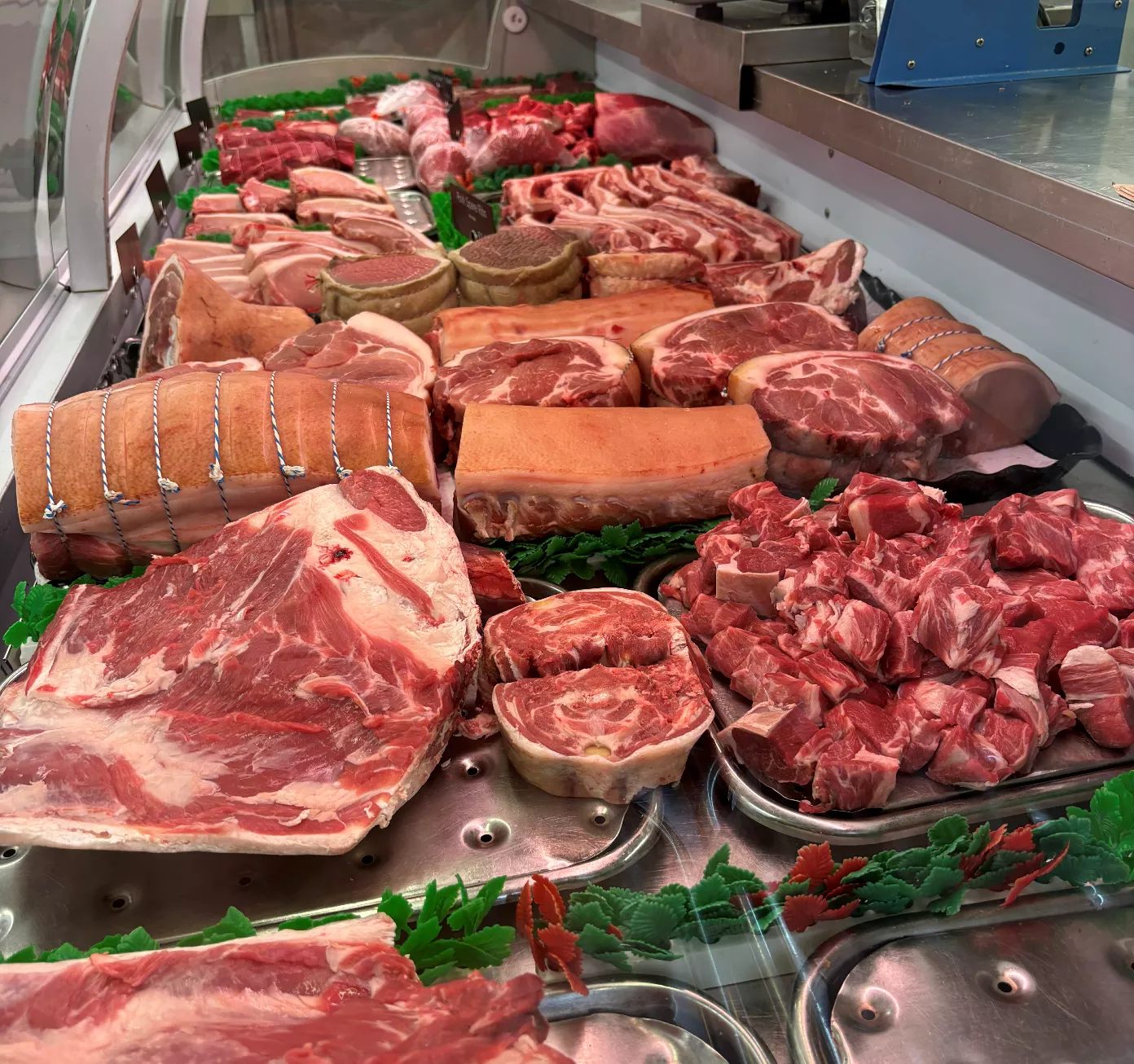 Butcher’s counter displaying cuts of meat at Franklins Farm